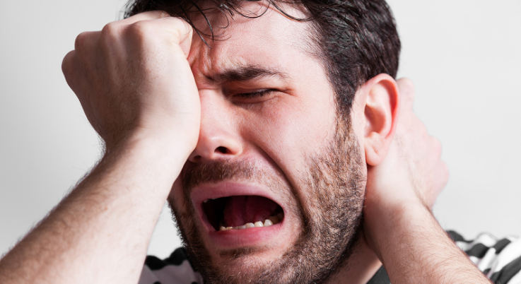 Emotional_Men_Atapama