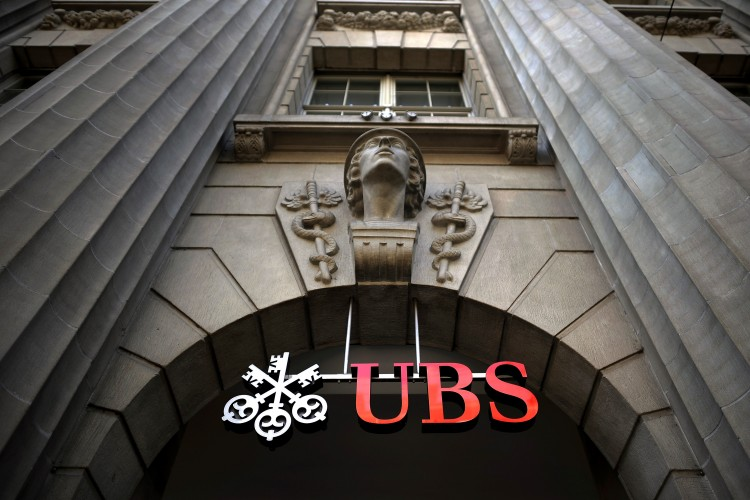 High-flying female UBS banker’s ‘extreme’ obsession with only drinking bottled water and eating organic food is ruled to be a disability 🏦