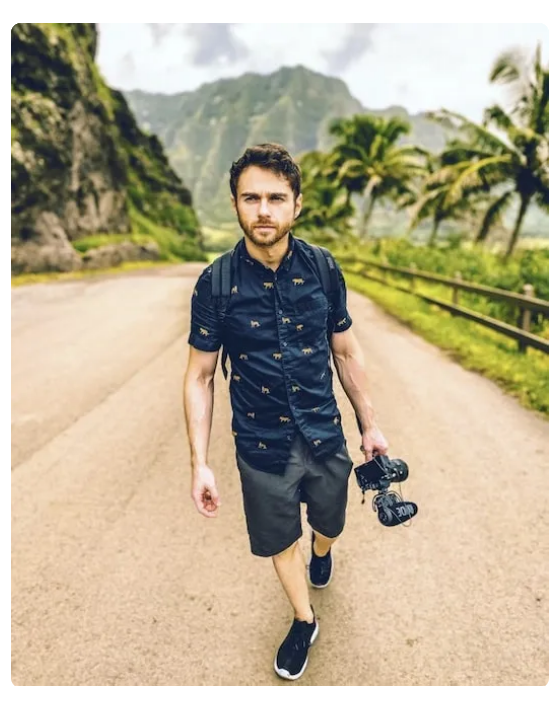 iQ 🧠 All The Jobs AI Will Replace In 5 Years (And Jobs That It Won’t) 🤖