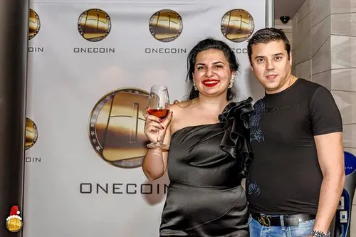 OneCoin ₿ How the Cryptoqueen Stole Billions | Investigators 💰
