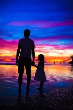 Pater et Filia: When Family Gatekeeping Destroys the Natural Bond Between Father and Daughter